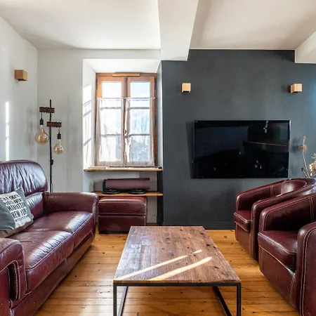 Le Duplex Du *