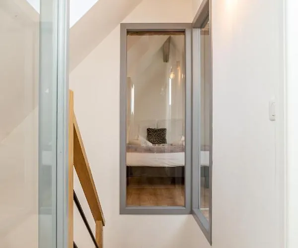 Le Duplex Du *